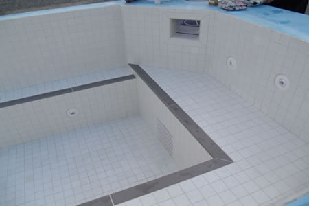 Showcase Commercial Tiled Spas 23