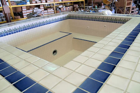 Showcase Commercial Tiled Spas 32