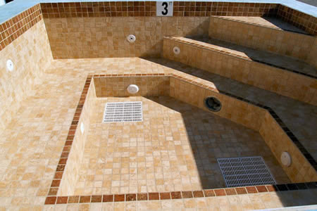 Showcase Commercial Tiled Spas 42