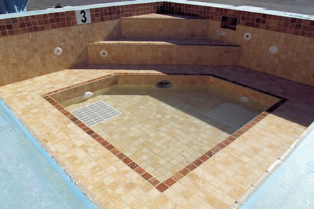 Showcase Commercial Tiled Spas 43