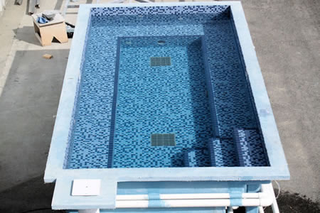 Showcase Commercial Tiled Spas 65