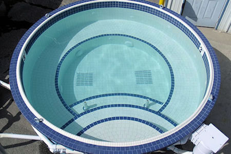 Commercial 9 foot Round Tiled Spa