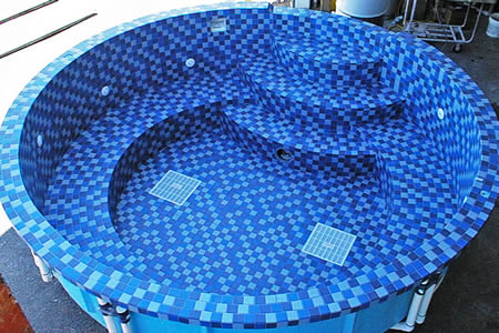 Residential 10' Round Tiled Spa