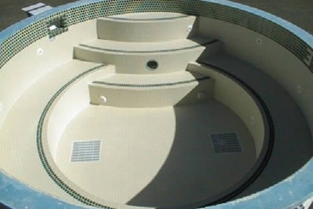 Residential 11' Round Tiled Spa