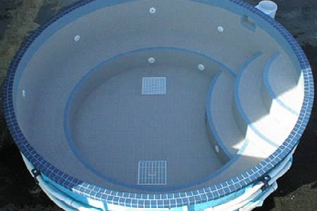 Residential 11 foot Round Tiled Spa