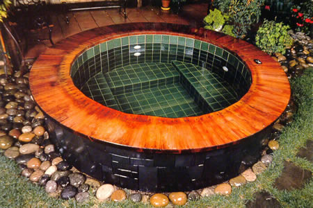 Residential 6 foot Round Tiled Spa